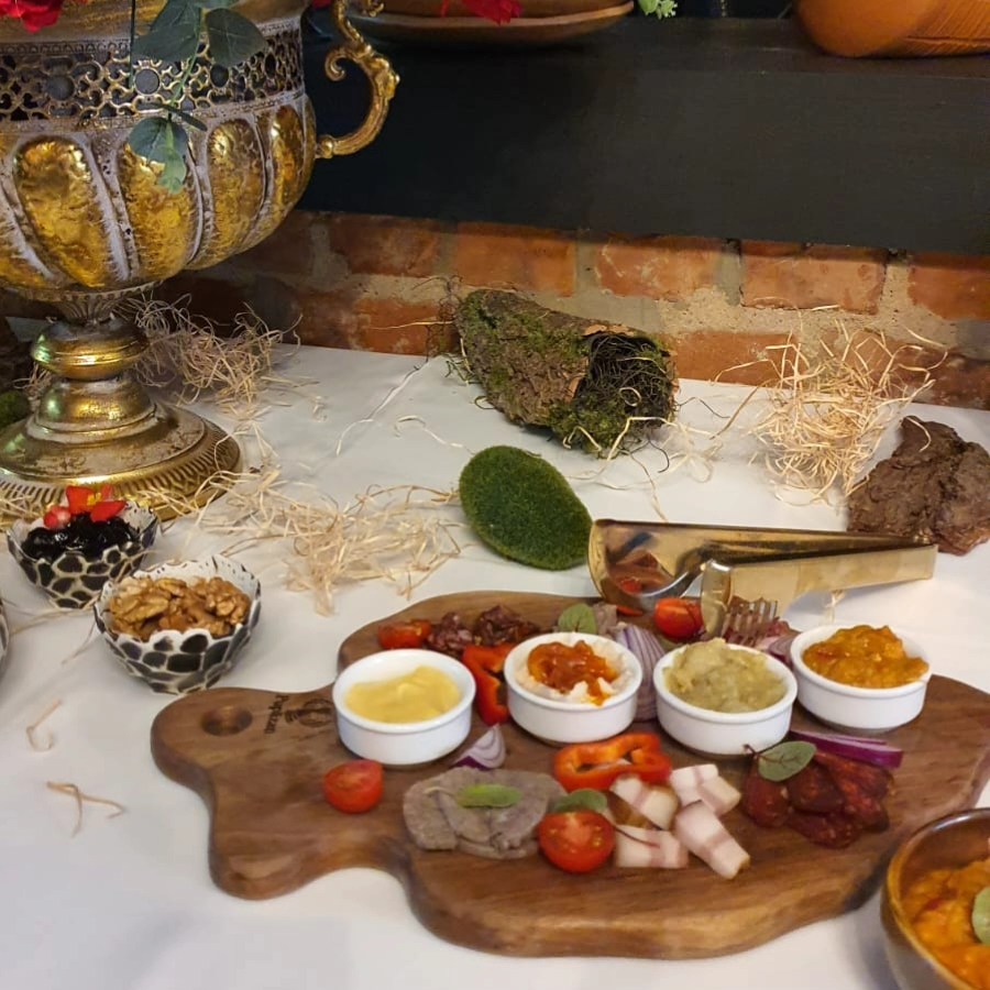 Platou aperitive Dacia Romanian Dining