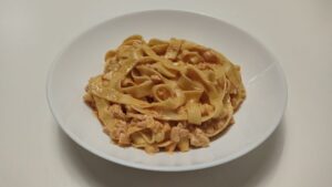 tagliatelle cu sos rose