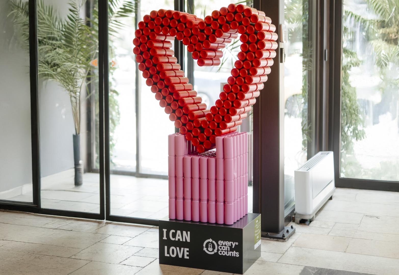 Artă din doze de aluminiu