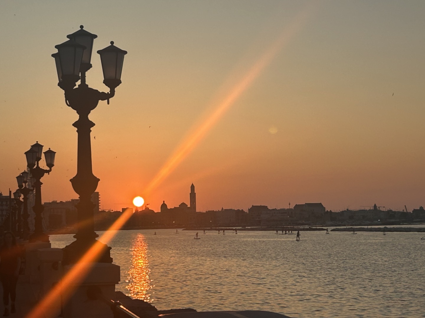 Lungomare Bari la orele apusului
