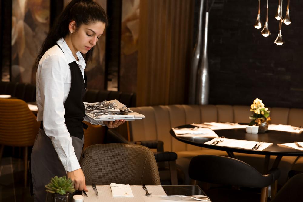 Povestea din spatele celebrului hotel „Mediterranean Palace” din Salonic