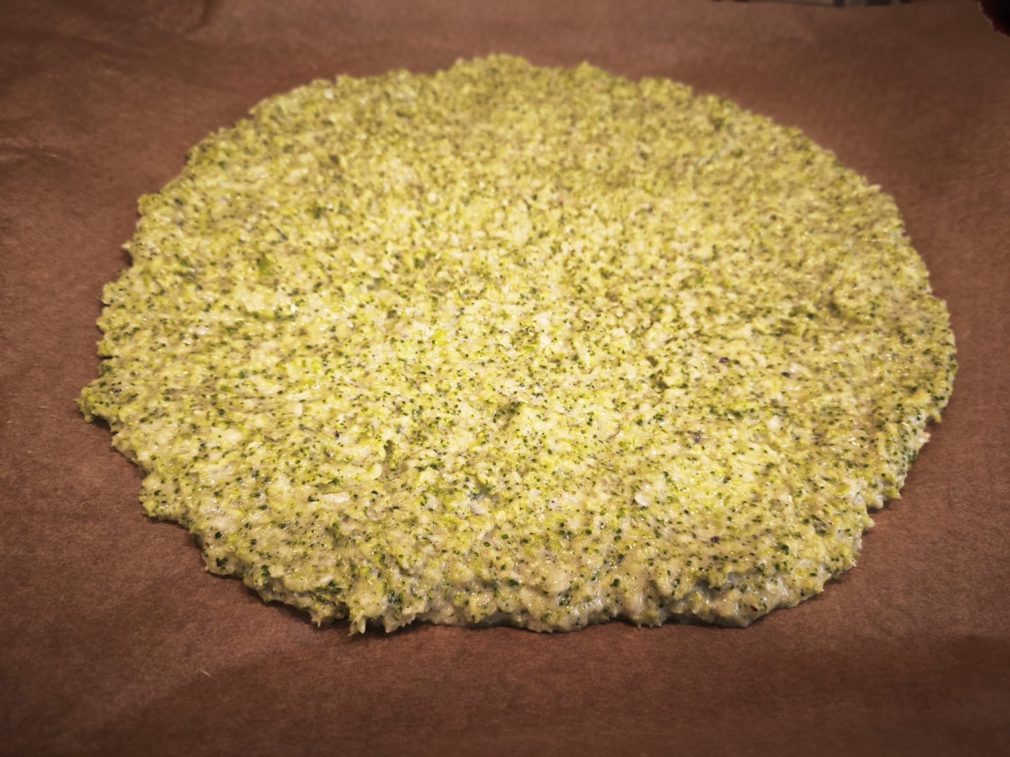 pizza cu blat de broccoli