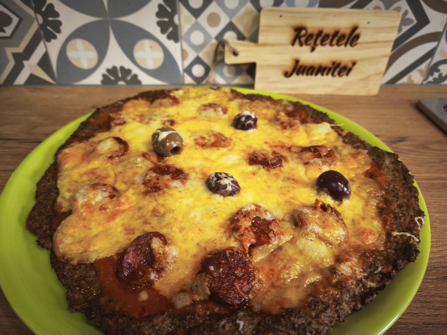 pizza cu blat de broccoli