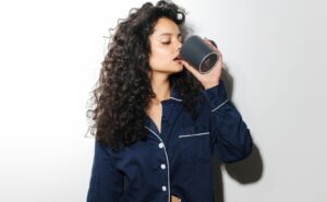 sapte-bauturi-care-te-pot-ajuta-sa-dormi-mai-bine-consumate-cu-o-ora-inainte-de-culcare