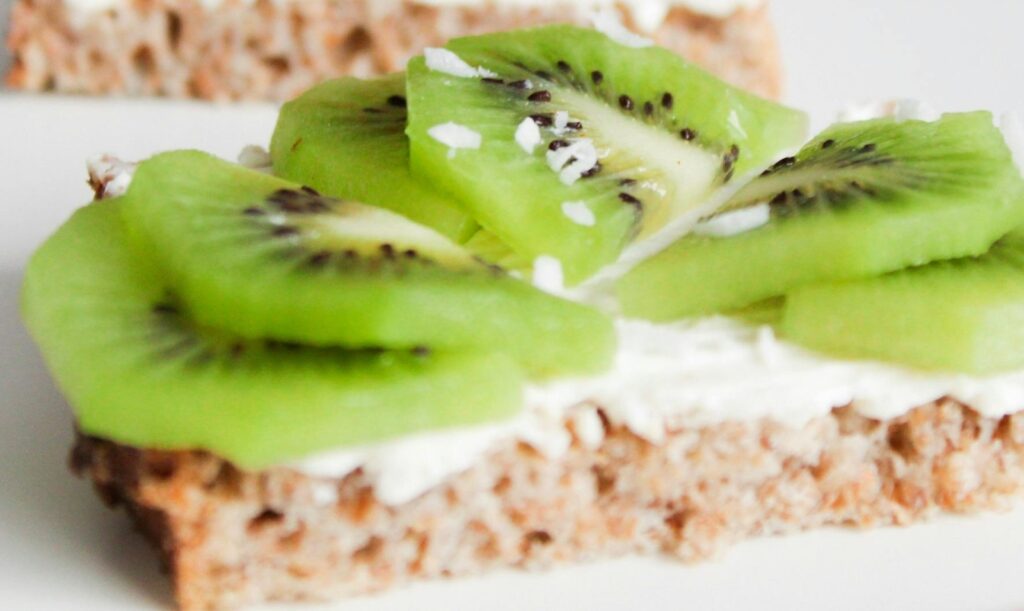 Beneficiile consumului de kiwi