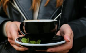 Bauturi care te scapa de retentia de apa