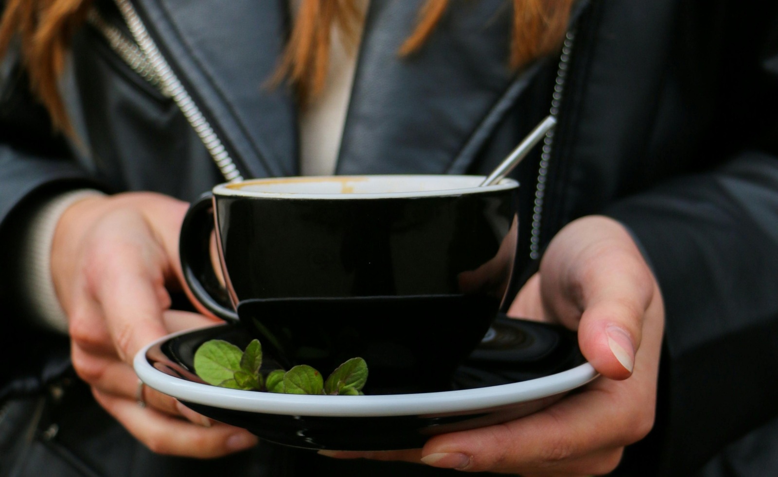 Bauturi care te scapa de retentia de apa