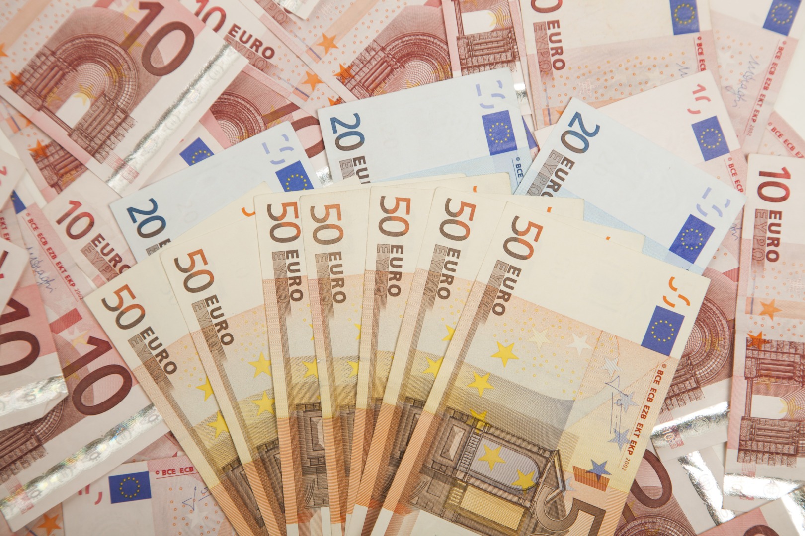 Despăgubiri de milioane de euro