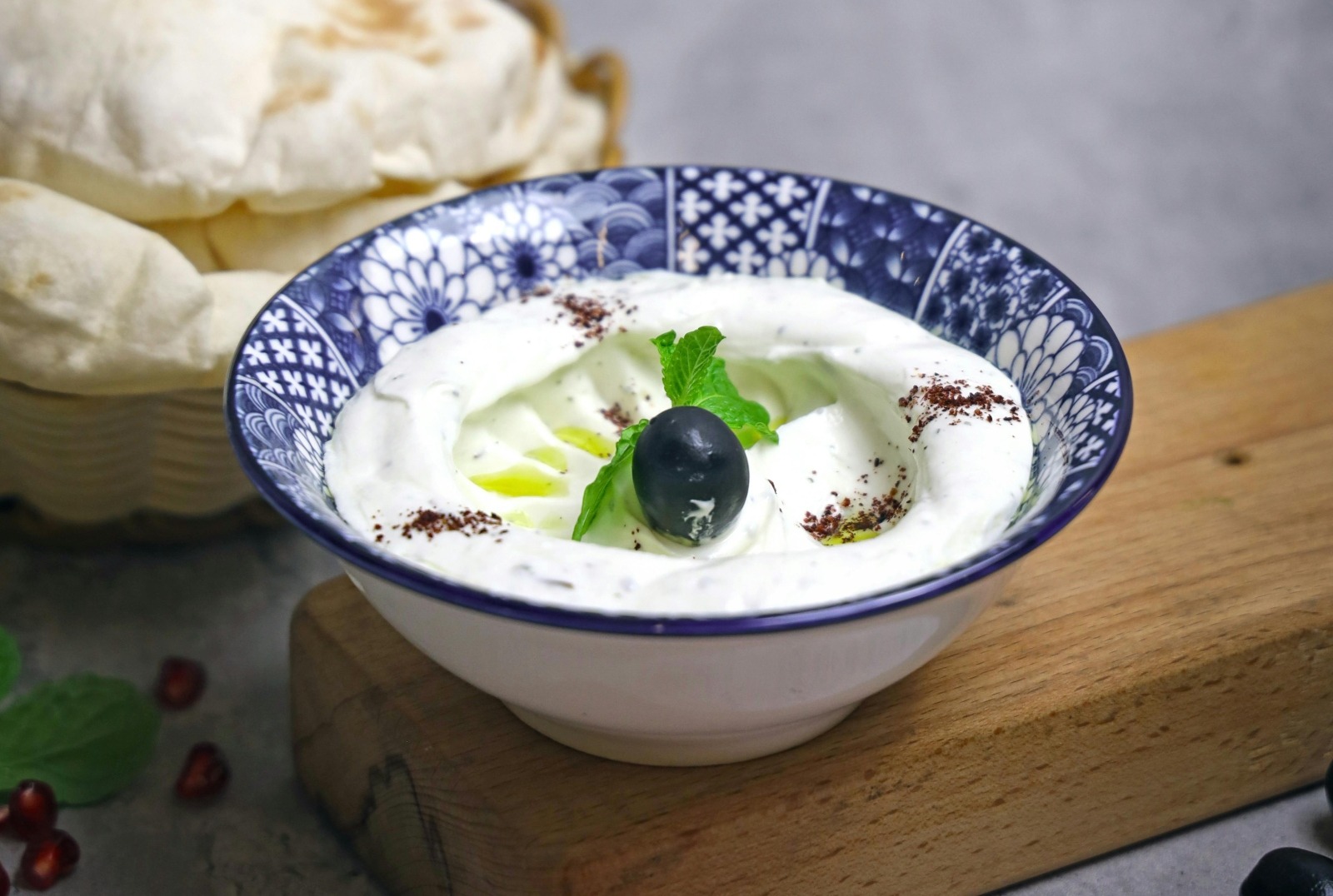 Ce alegem iaurt grecesc cu grasimi sau degresat