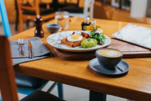 Mic dejun la Restaurantul ROD, din Cluj Napoca