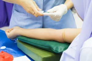 Miniștrii Mediului din UE s-au testat pentru substanțe chimie permanente