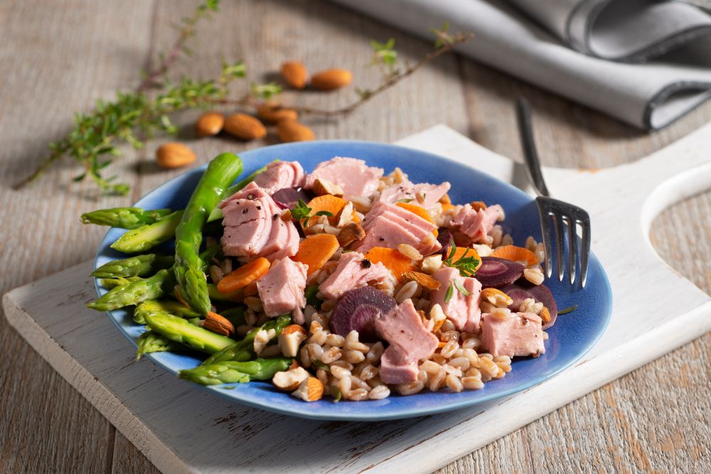 Cutie cu mancare pentru prânz mediteranean la birou