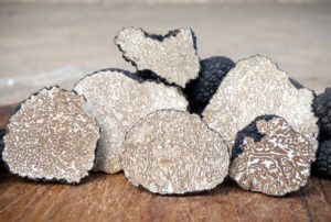 povestea-lui-mihai-constantinescu-si-al-brandului-pe-care-l-a-creat-lunas-premium-truffles