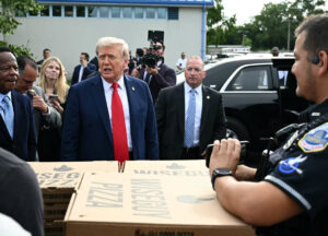 Trump pizza trupe washington