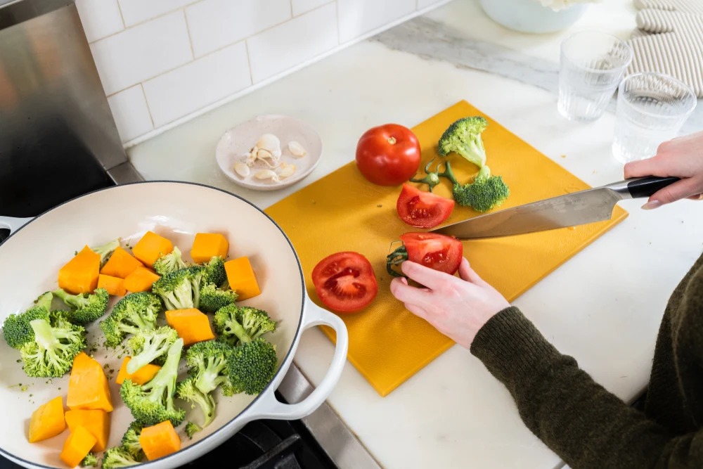 Tocător din plastic sau din alt material?