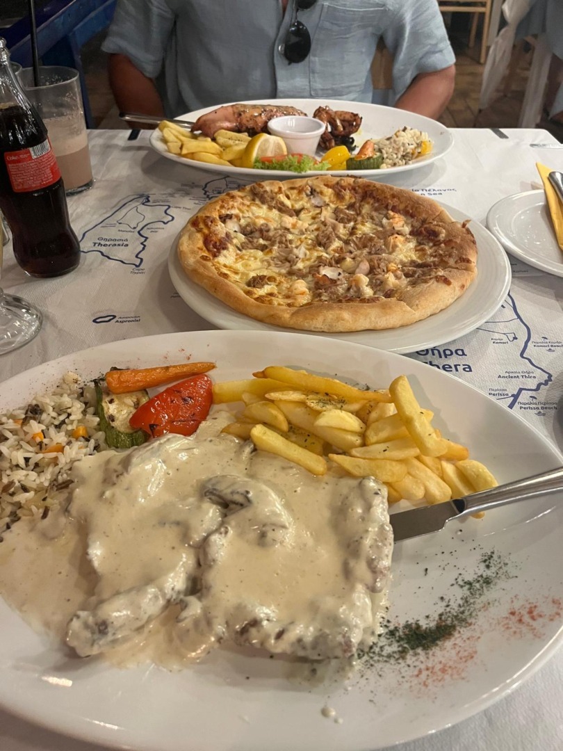 fructe de mare restaurant apollon santorini perissa taverna