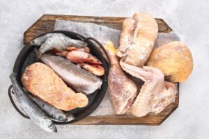 carne-si-peste-cat-timp-le-putem-pastra-la-frigider-sau-congelator-iata-ce-raspunde-un-expert-in-tehnologii-alimentare