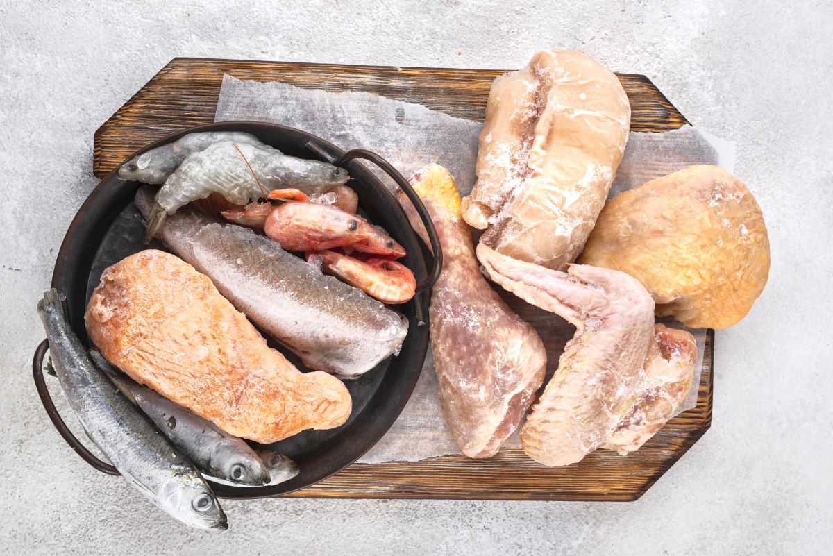 carne-si-peste-cat-timp-le-putem-pastra-la-frigider-sau-congelator-iata-ce-raspunde-un-expert-in-tehnologii-alimentare