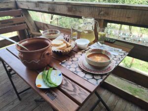 Punct gastronomic local Lepșa