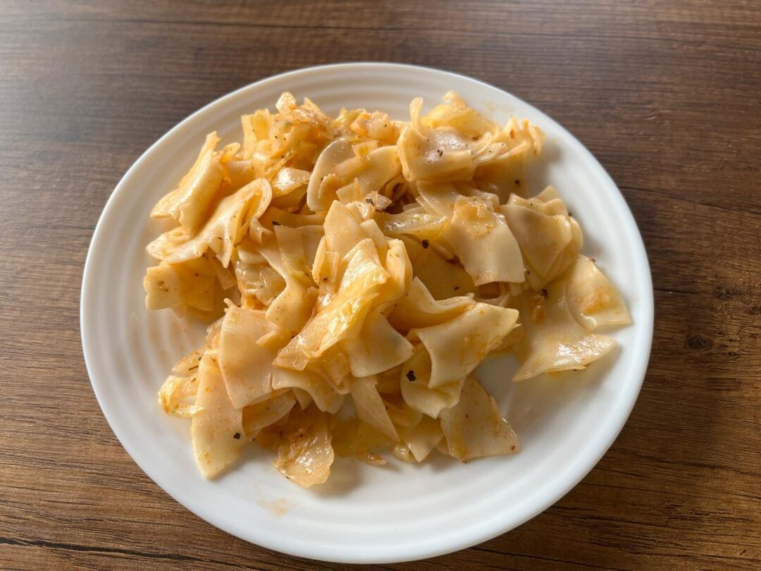 Tăițeii cu varză sunt un preparat românesc tradițional de post