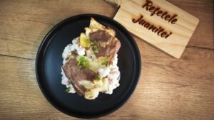 salata cartofi iaurt mustar