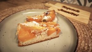 prajitura rasturnata caise piersici