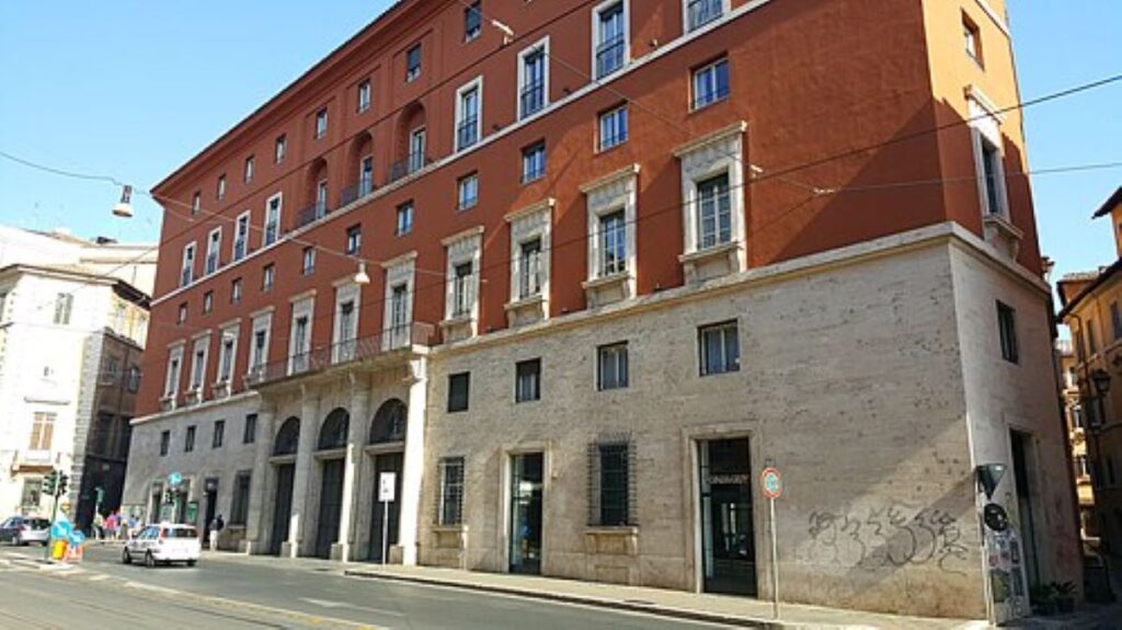 sediul-defunctului-partid-comunist-italian-devine-hotel-de-5-stele-cu-fine-dining-si-rooftop-bar