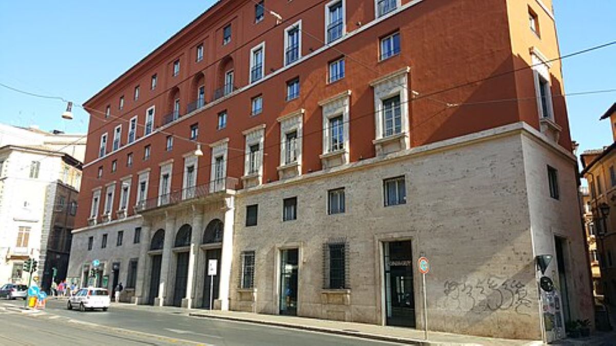 sediul-defunctului-partid-comunist-italian-devine-hotel-de-5-stele-cu-fine-dining-si-rooftop-bar