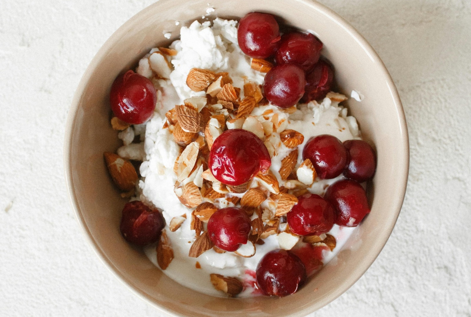 Branza de vaci sursa de proteine in diverse preparate