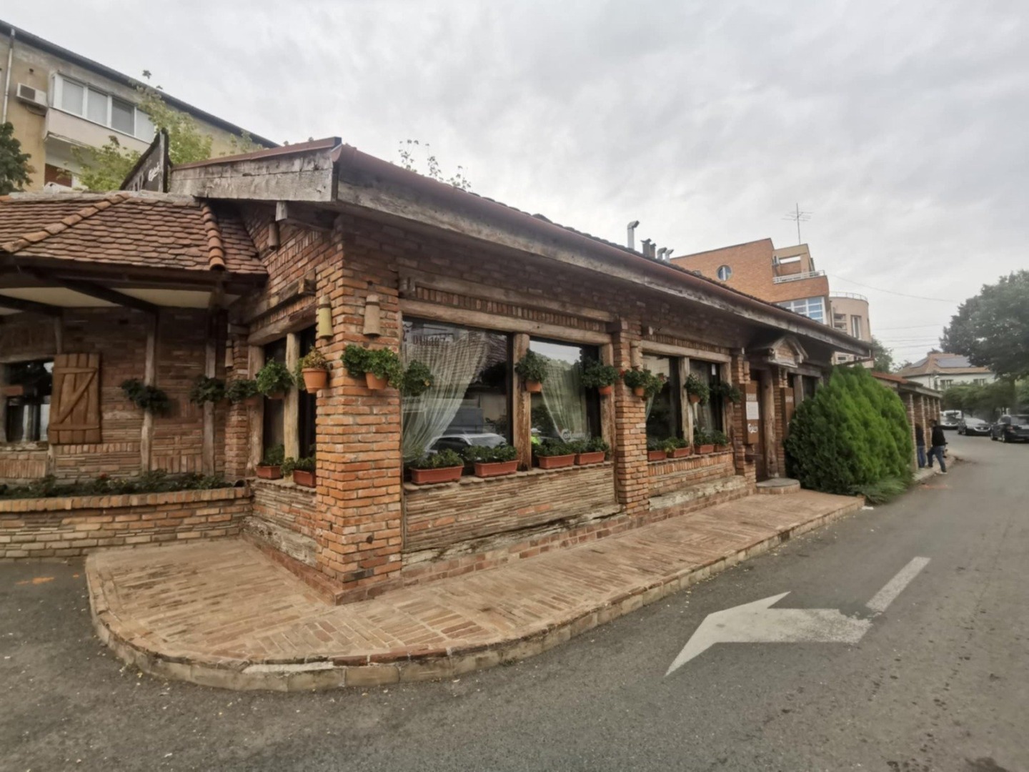 Construcții ilegale în Complexul Studențesc din Timișoara FOTO Ștefan Both