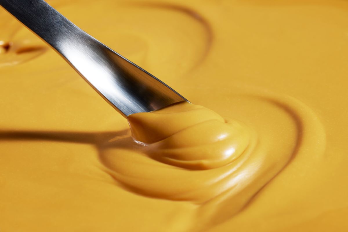 maioneza-fara-oua-si-fara-grasimi-animale-realizata-de-solar-foods-cu-proteine-izolate-din-dioxidul-de-carbon