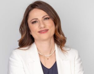 Nicoletei Eftimiu, General Manager pentru divizia Pet Nutrition în România, Republica Cehă, Slovacia, Ungaria și Moldova.