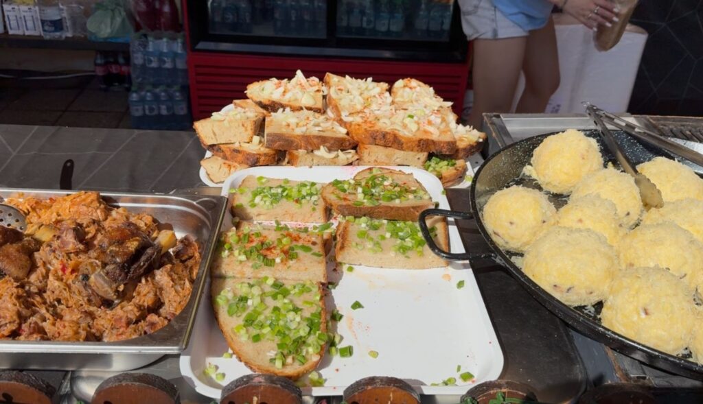 Pâine cu untură la Sărbătoarea castanelor