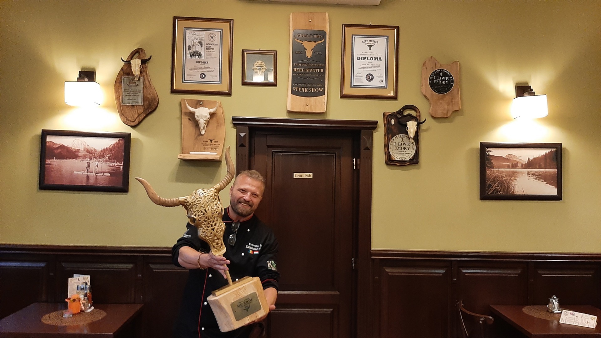 Chef Andras Szigmond și trofeele sale