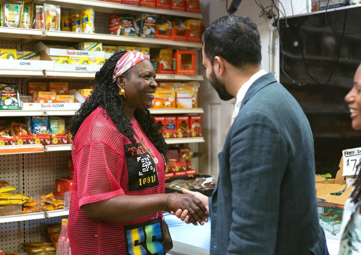 Zohran Mamdani candideaza la fotoliul de primar al NY insistand pe tema accesului la alimente