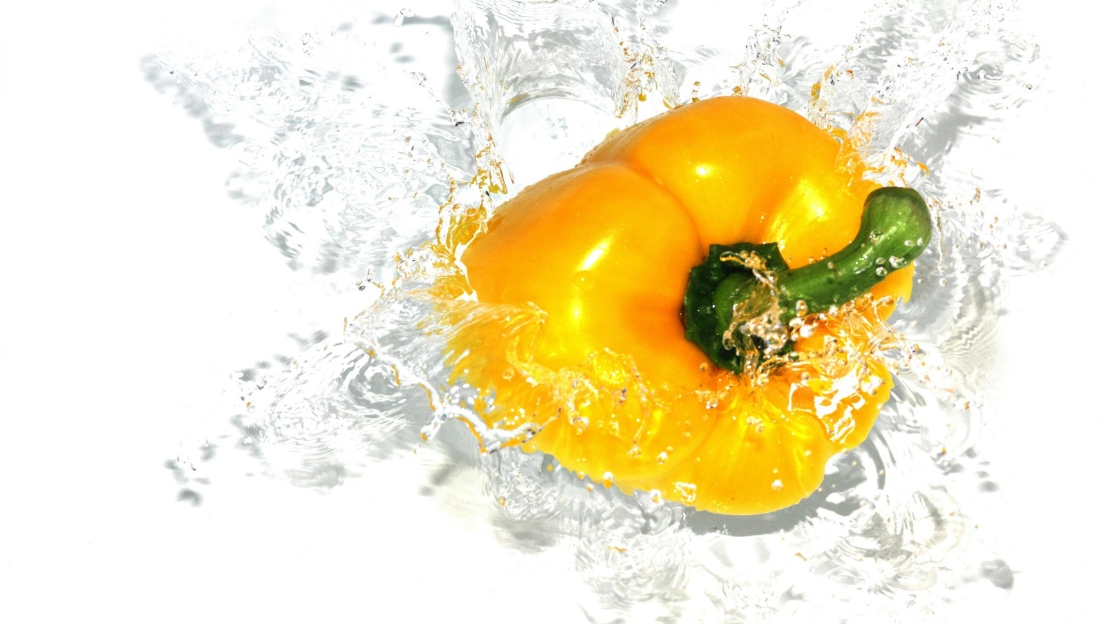 Ardeiul gras galben este cea mai bogata sursa de vitamina C naturala