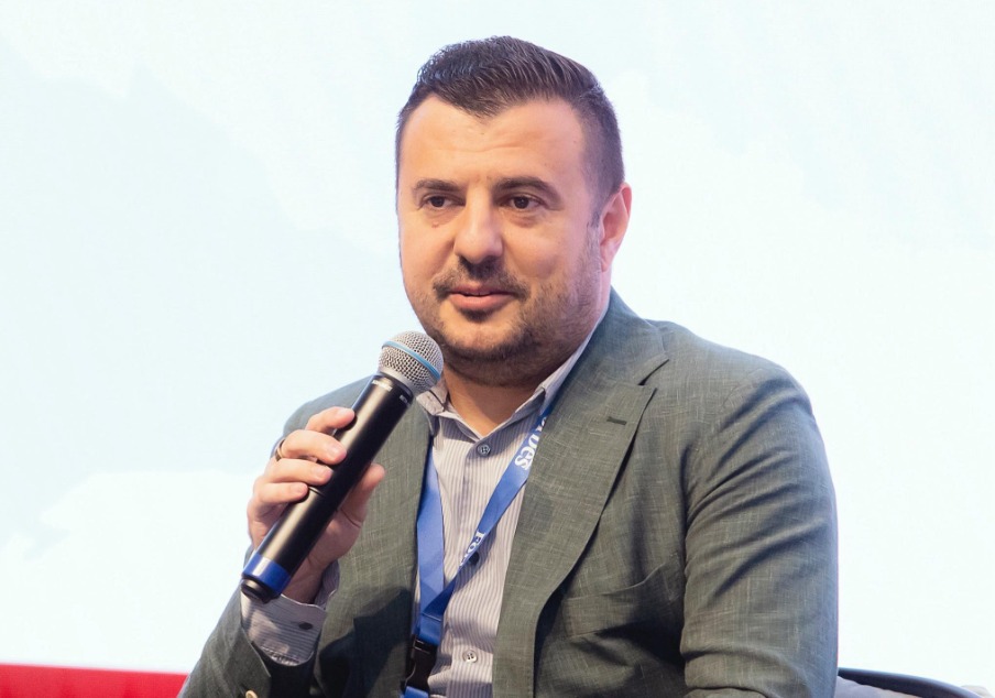 Daniel Donici, Artesana