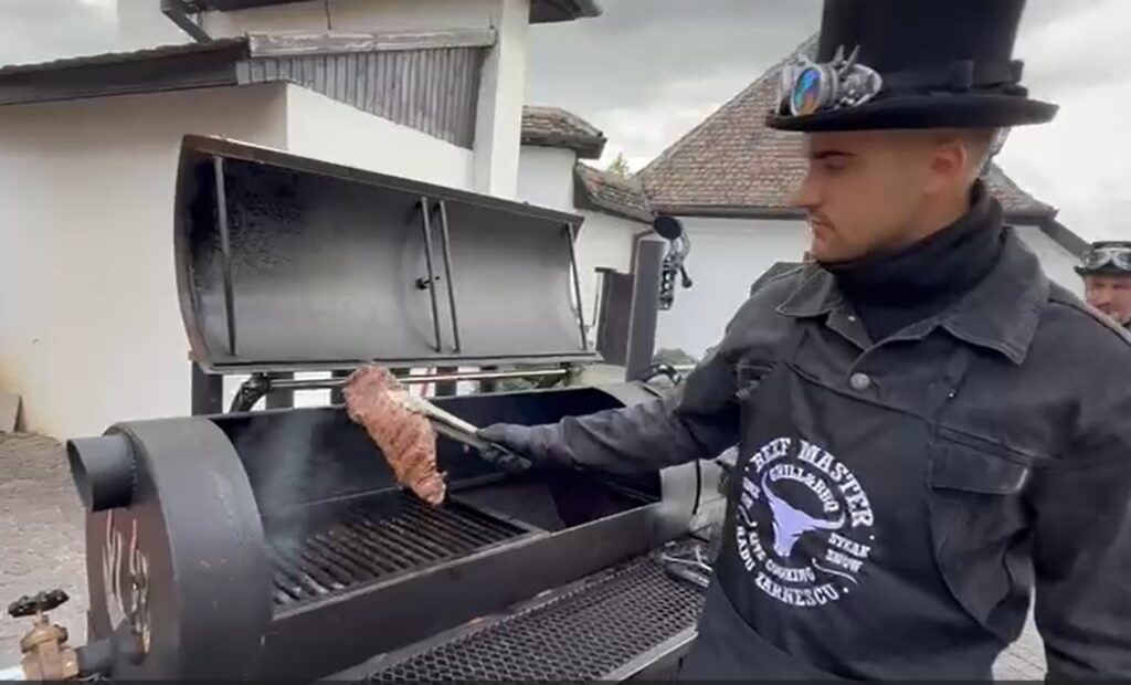 Carnea de vită gătită lent la foc domol