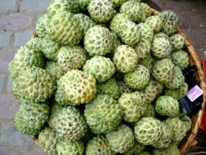 magazinele etnice din Romania sunt pline de fructe si legume exotice