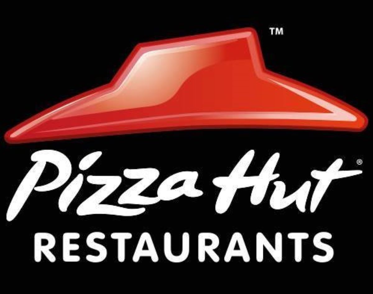 Pizza Hut inchide foarte multe locatii in UK si concediaza personal