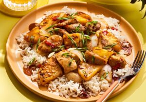 reteta in stil japonez, pui teryiaki cu ananas servit cu orez simplu