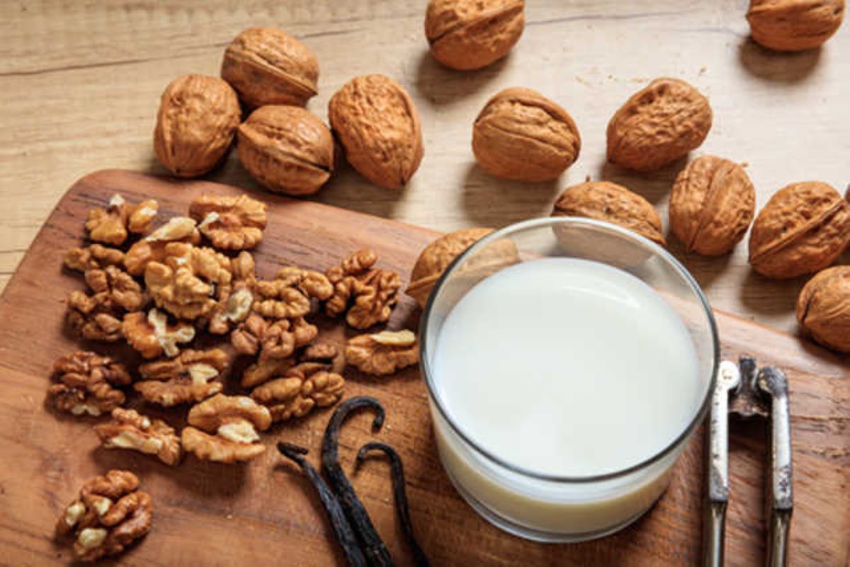 laptele de nuci, o alternativa la cel de vaca sau la alte versiuni vegetale, cum se prepara
